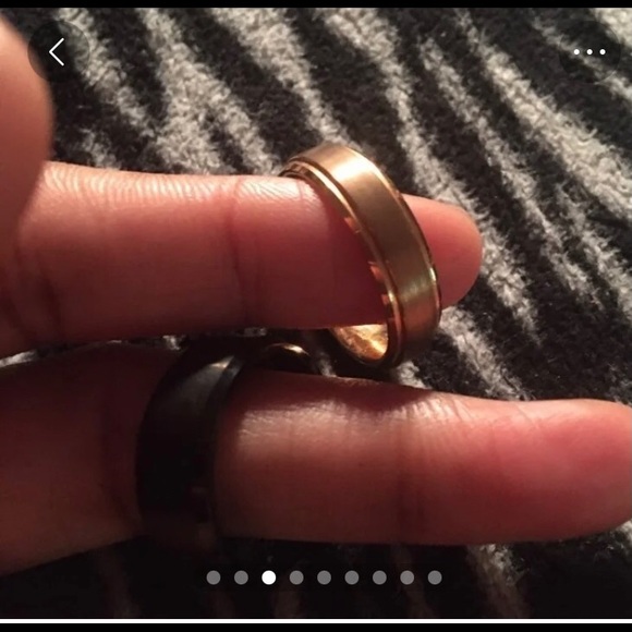 Alejandro Tungsten Rings - Picture 5 of 9